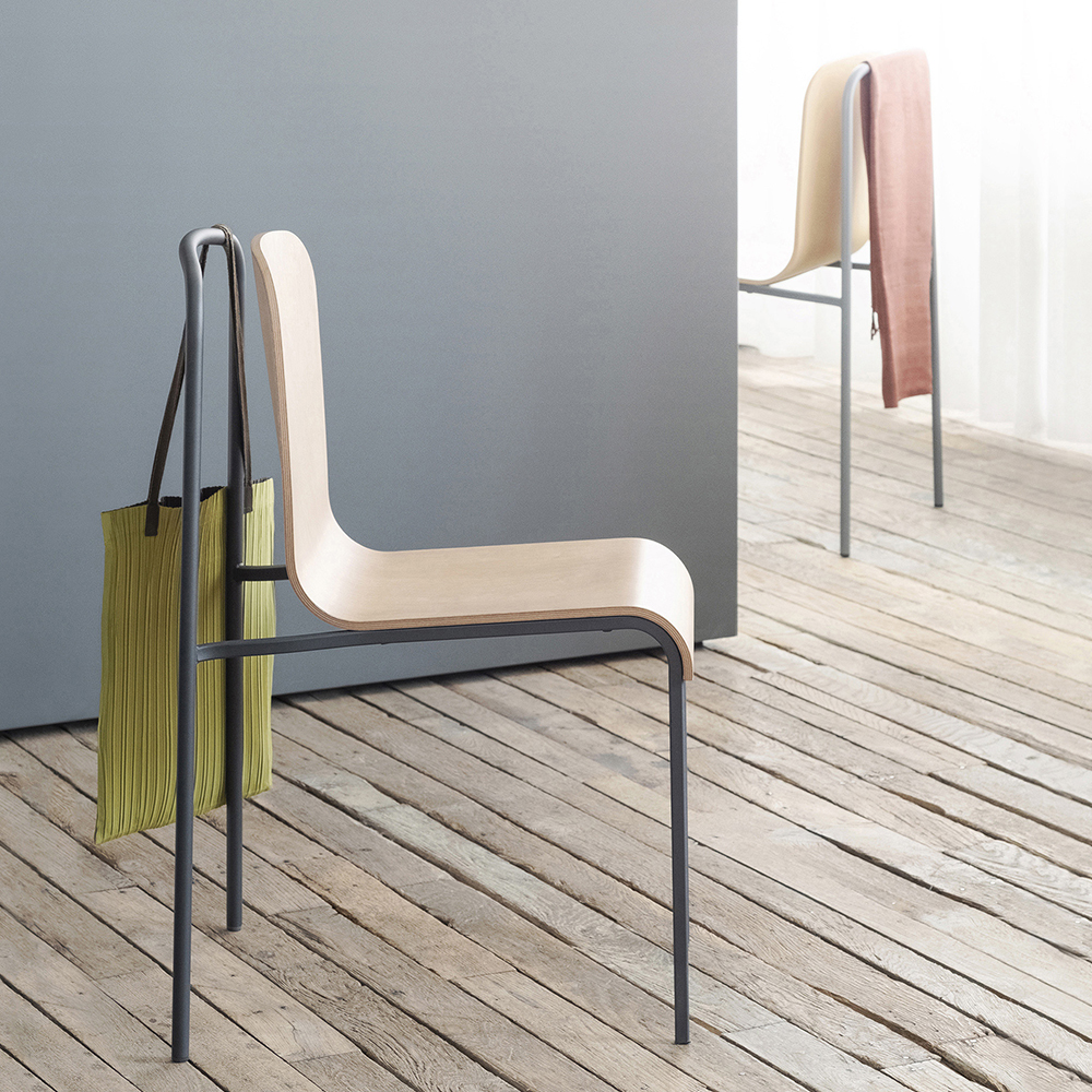 'Mue'・スタッキング・チェア、リボニ